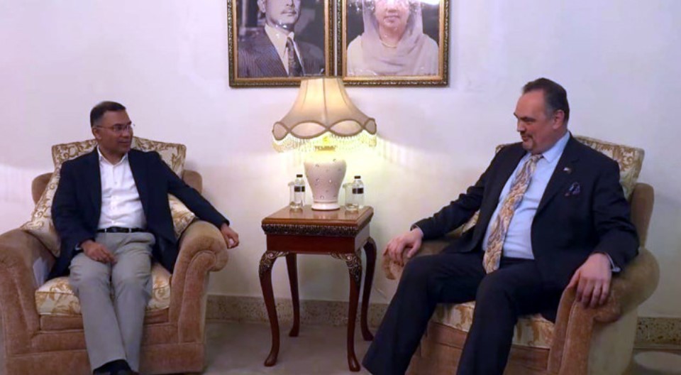 তারেক রহমানের সঙ্গে মার্কিন রাষ্ট্রদূতের সাক্ষাৎ